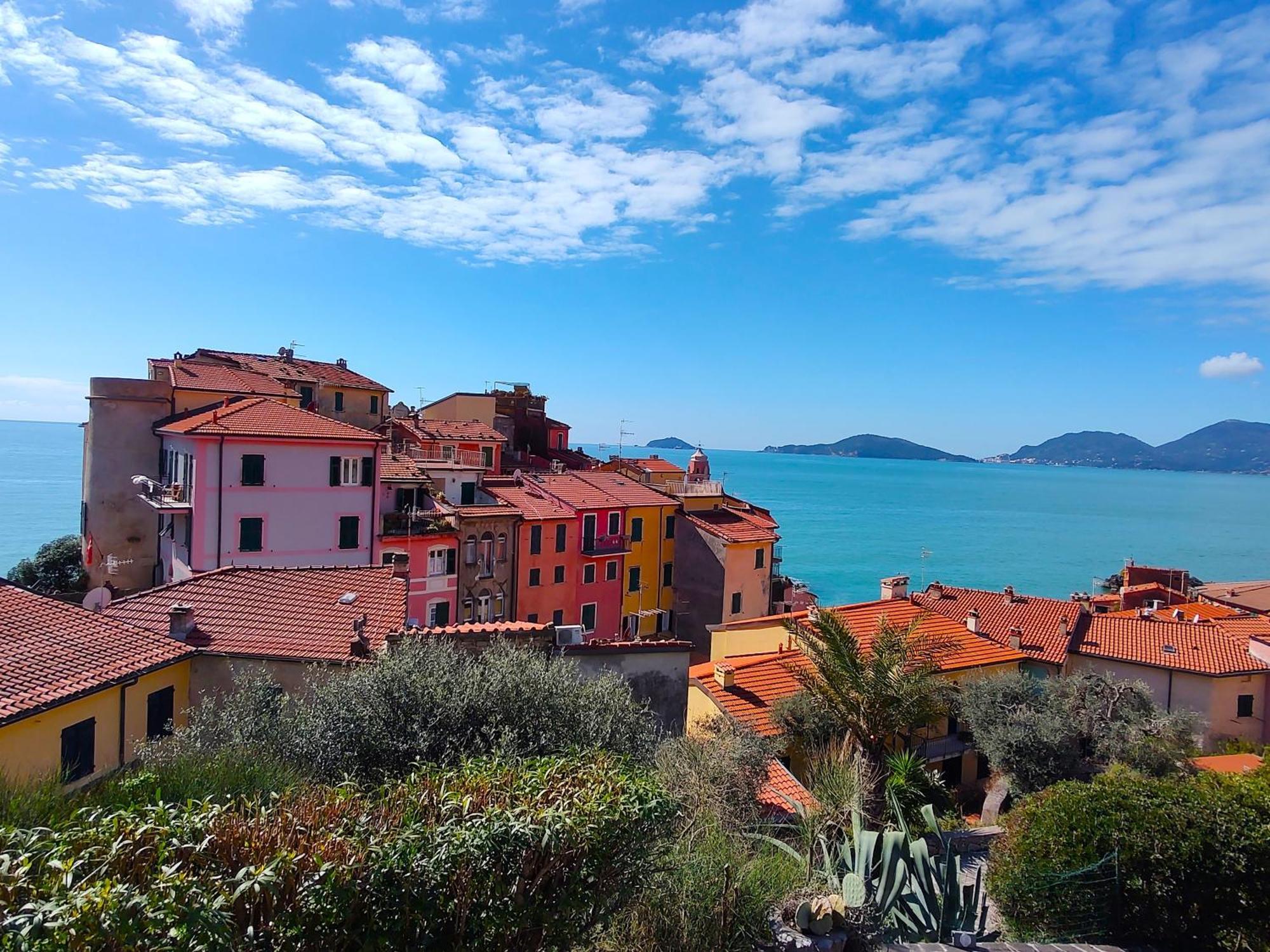 Ferienwohnung -La Terrazza Nel Vigneto- Golfo Dei Poeti Tellaro Exterior foto